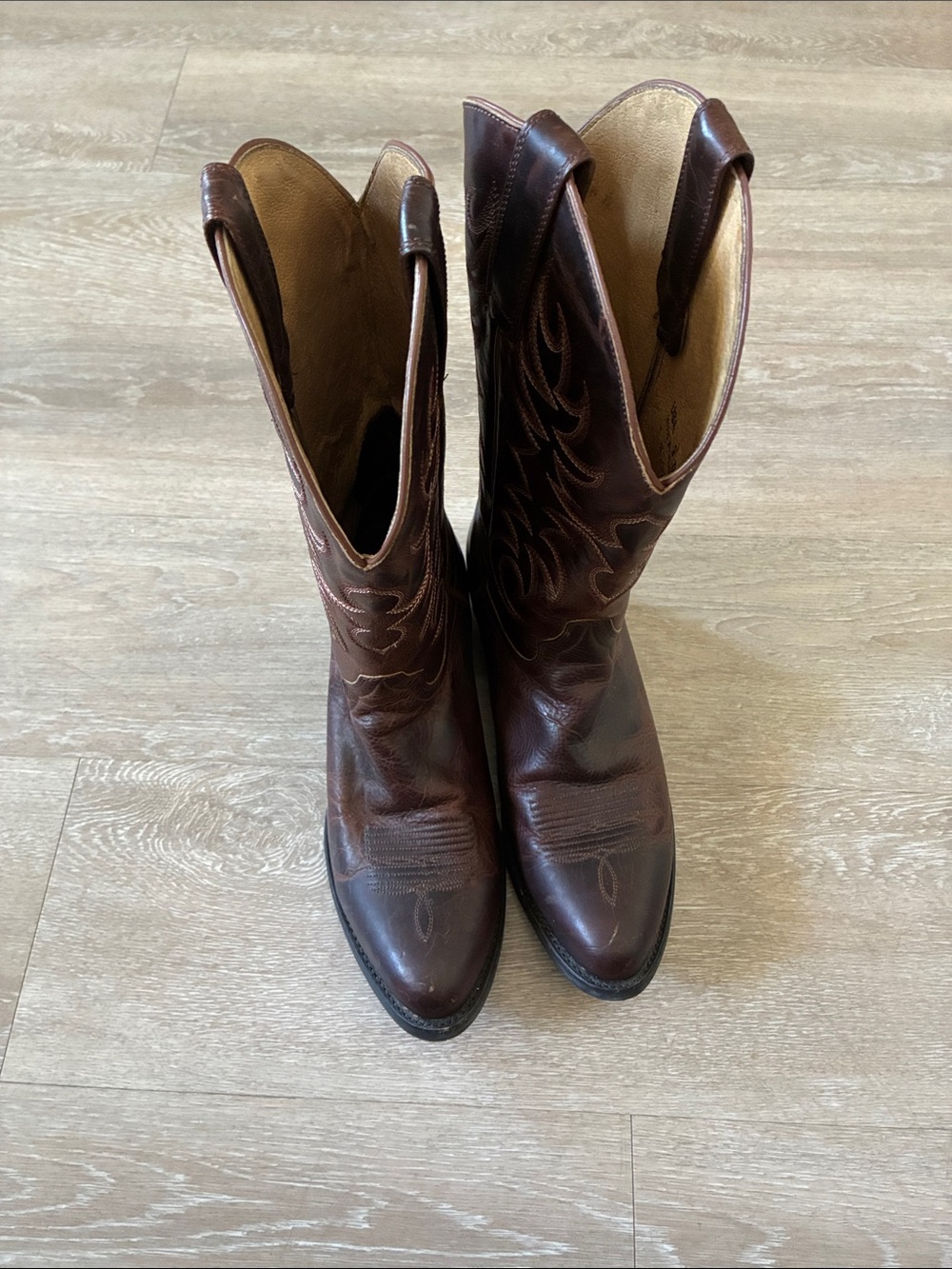 Men's Brown Leather Western Cowboy Boots - Classic Pull-On Style